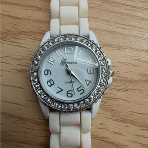 ✨ Geneva Crystal Bezel Watch ⌚ White Silicone Band – Fashion Bling!